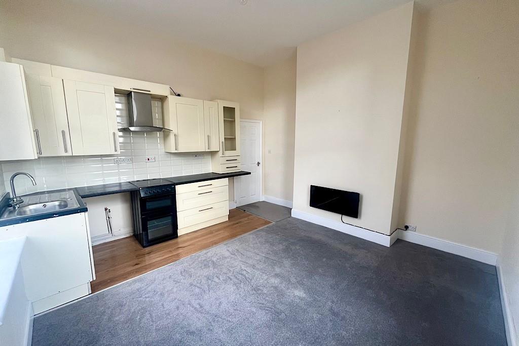 Flat 1 Shawbury Park, Shrewsbury, SY4 4JP To Let